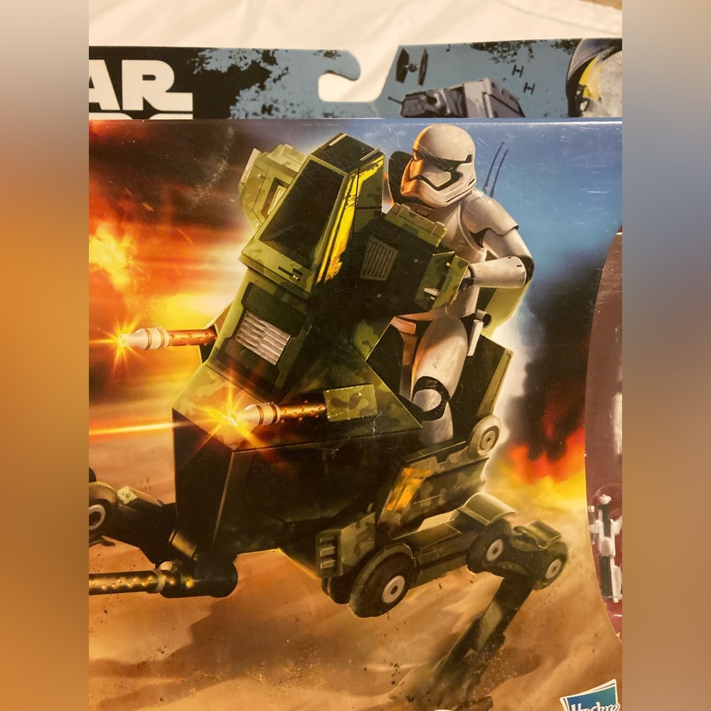 Star Wars Assault Walker with Stormtrooper Sergeant from Star Wars - Picture 2 of 9